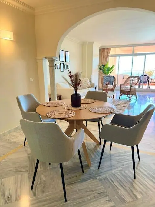 Magna Marbella 2 Bed Apt With Speacular Sea Views Appartement