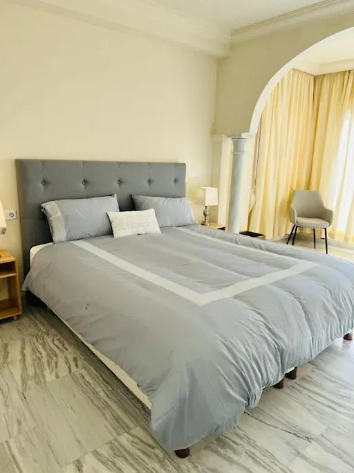 Magna Marbella 2 Bed Apt With Speacular Sea Views Spanje